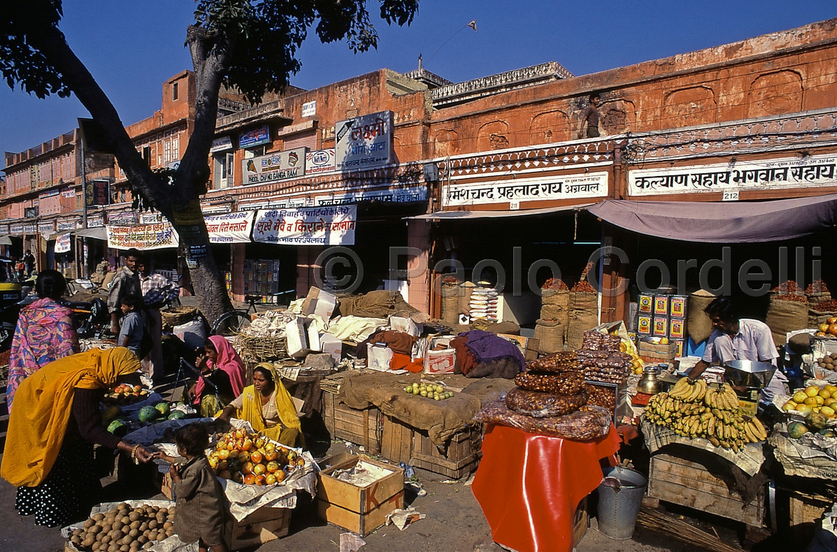 Street market, Jaipur, Rajasthan, India
 (cod:India 56)